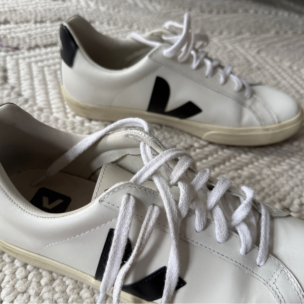 Veja Women's White Sneakers with Black Accents. BARELY WORN